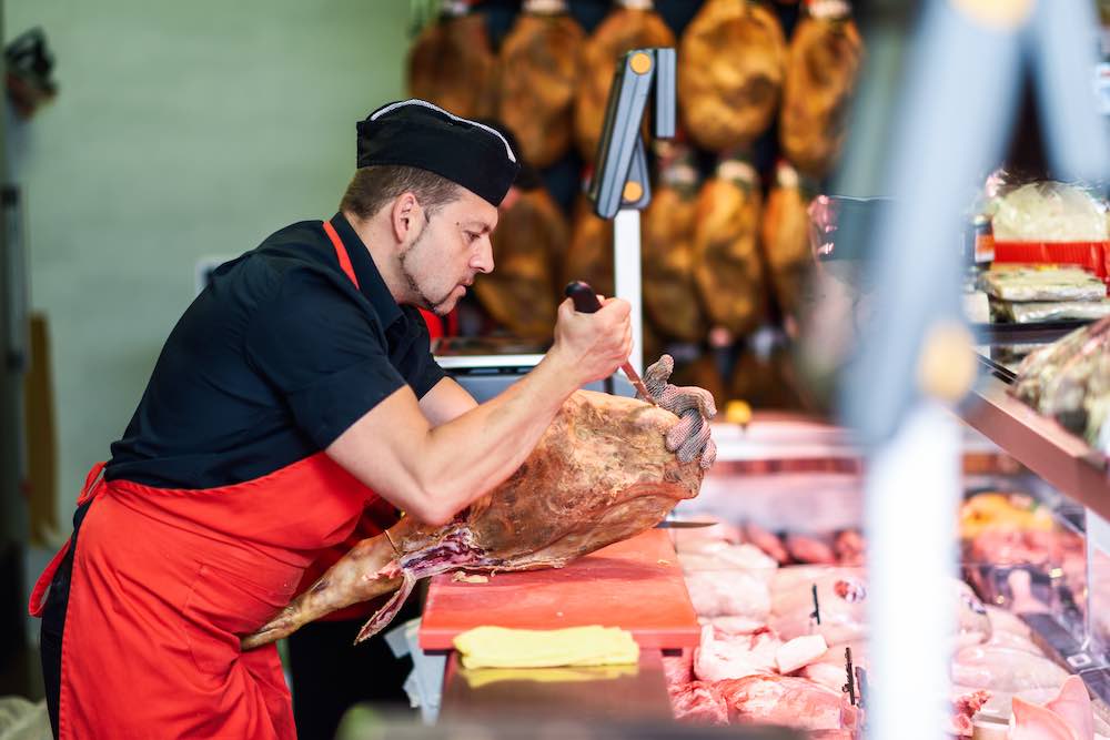 Easily Debone that Perfect Cut of Meat with Quality Boning Knives