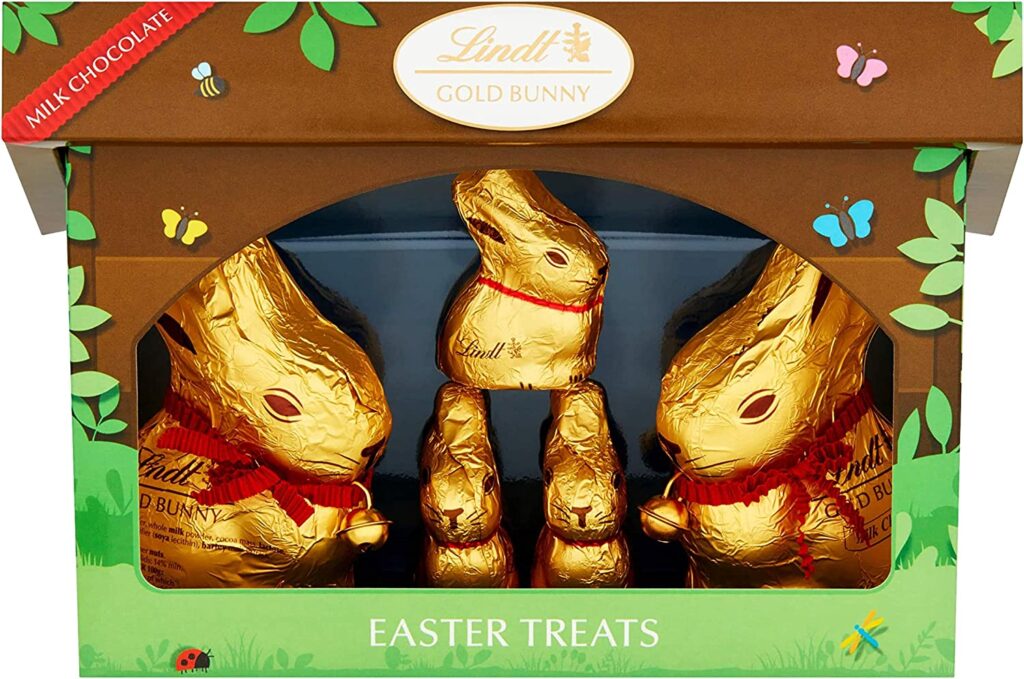 Lindt Gold Bunny Milk Chocolate Family Hutch, 130 g - Easter Gift - The Iconic Lindt Gold Bunny, Made of The Lindt Chocolate, Wrapped in Gold Foil